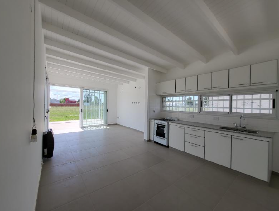Casa en Venta en Olmos, Lisandro ,ap.