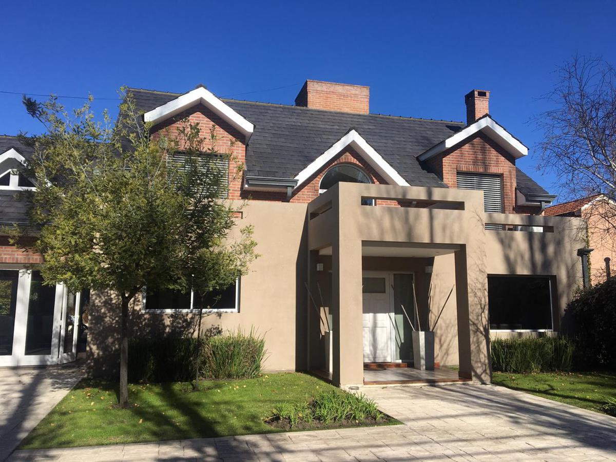 Casa en Venta en Gonnet