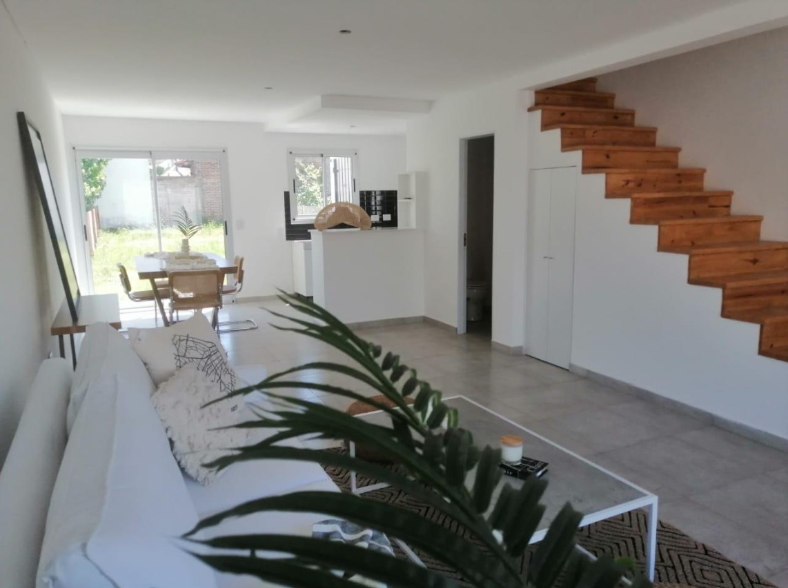 Duplex en Venta en Gonnet