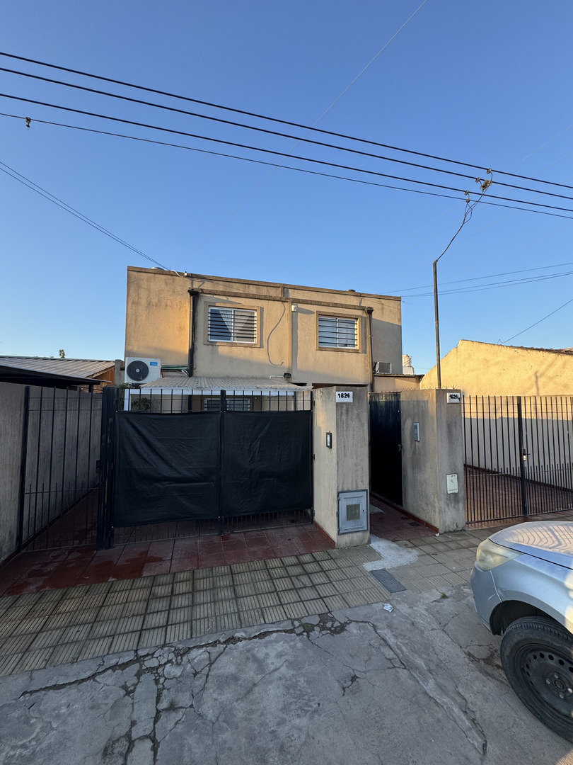 Duplex en Venta en Los Hornos