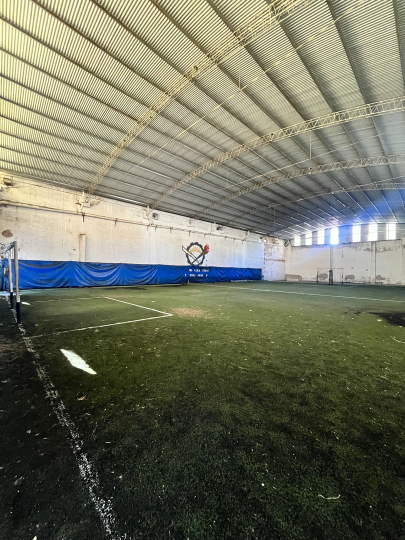 Galpón en Venta en La Plata